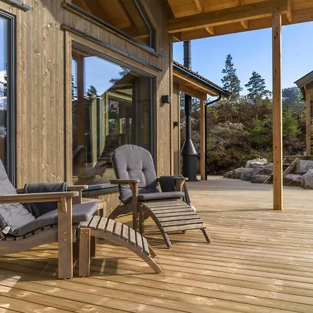 Nyborg - 8p - With Sauna & By The Water Villa *